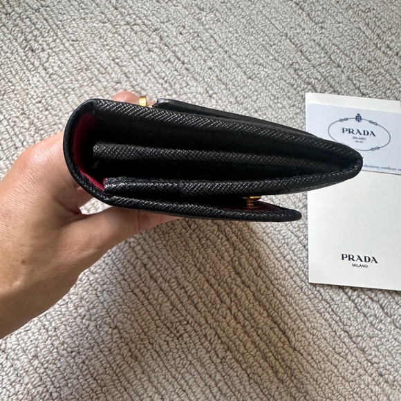 2 PRADA WALLETS!! 100% Authentic w/ Prada Gift Boxes Pink & Black RARE!! - Picture 4 of 14